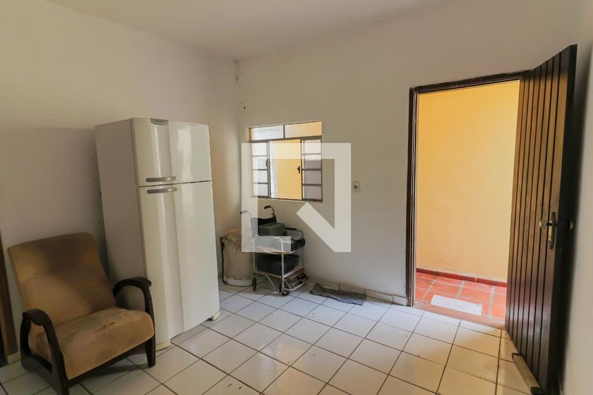 Casa, 2 quartos, 90 m² - Foto 1