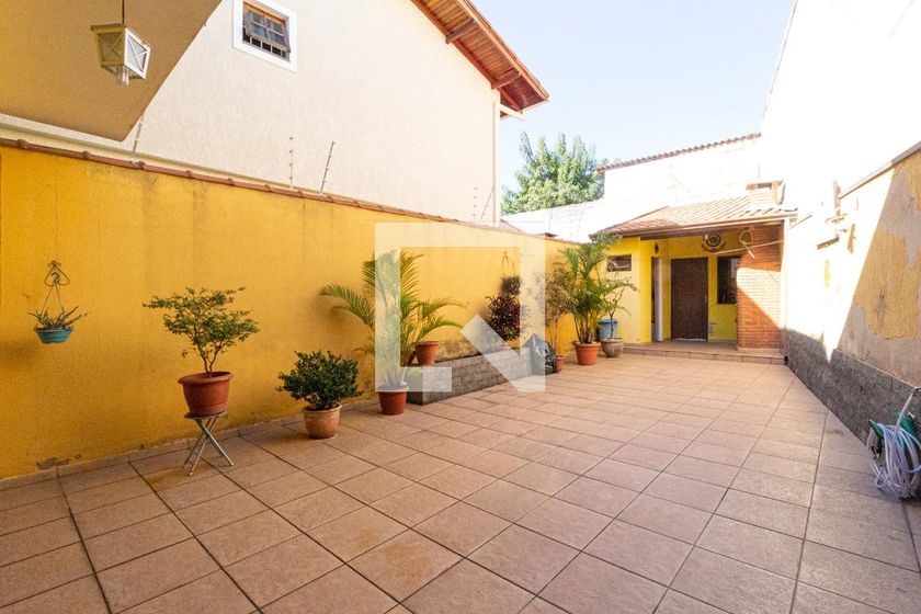 Casa, 3 quartos, 250 m² - Foto 35