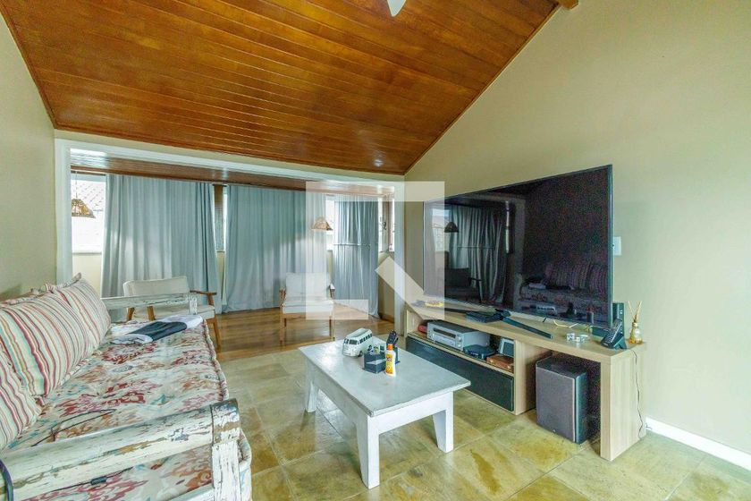 Casa, 4 quartos, 250 m² - Foto 8