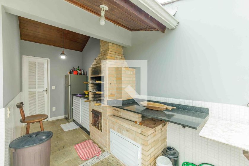 Casa, 4 quartos, 250 m² - Foto 15