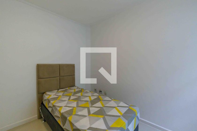Casa, 4 quartos, 250 m² - Foto 35