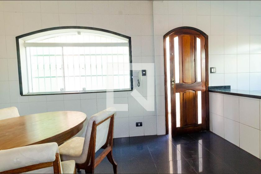 Casa, 4 quartos, 200 m² - Foto 40