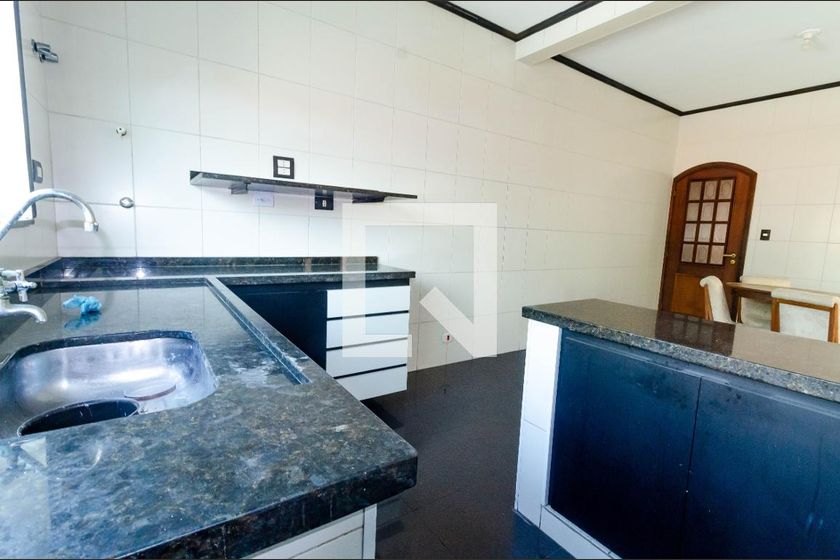 Casa, 4 quartos, 200 m² - Foto 39