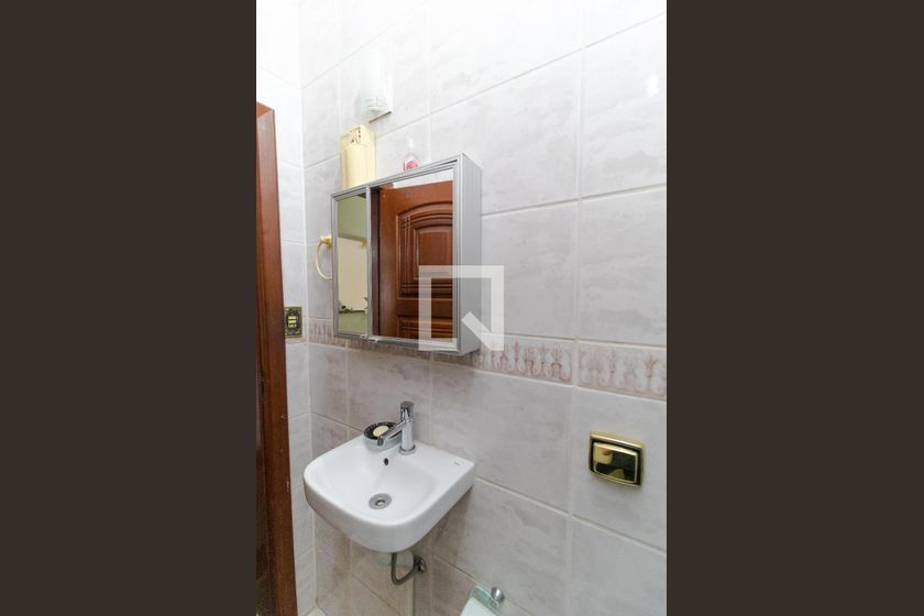 Casa à Venda - Jardim Flamboyant, 4 Quartos,  358 m2 em , Campinas - sp | SoloBR