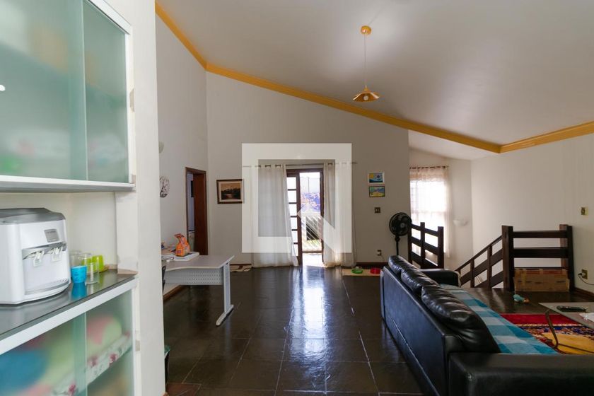 Casa à Venda - Jardim Flamboyant, 4 Quartos,  358 m2 em , Campinas - sp | SoloBR
