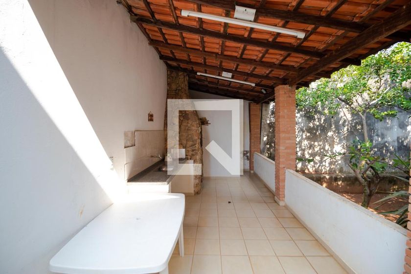 Casa à Venda - Jardim Flamboyant, 4 Quartos,  358 m2 em , Campinas - sp | SoloBR
