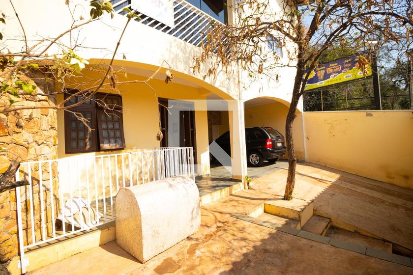 Casa à Venda - Jardim Flamboyant, 4 Quartos,  358 m2 em , Campinas - sp | SoloBR
