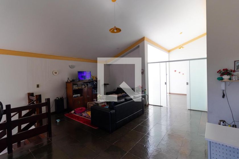Casa à Venda - Jardim Flamboyant, 4 Quartos,  358 m2 em , Campinas - sp | SoloBR