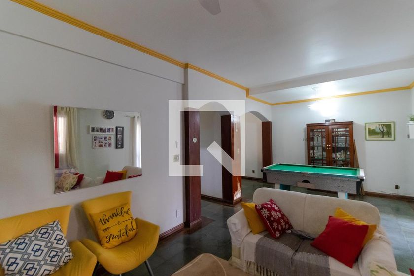 Casa à Venda - Jardim Flamboyant, 4 Quartos,  358 m2 em , Campinas - sp | SoloBR