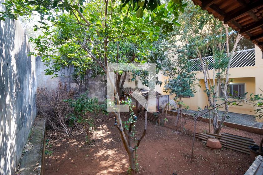 Casa à Venda - Jardim Flamboyant, 4 Quartos,  358 m2 em , Campinas - sp | SoloBR