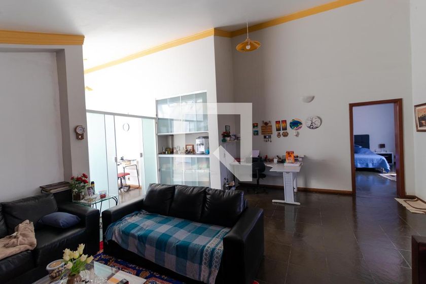 Casa à Venda - Jardim Flamboyant, 4 Quartos,  358 m2 em , Campinas - sp | SoloBR