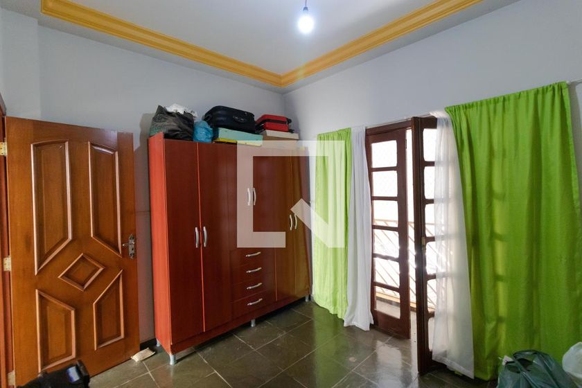 Casa à Venda - Jardim Flamboyant, 4 Quartos,  358 m2 em , Campinas - sp | SoloBR