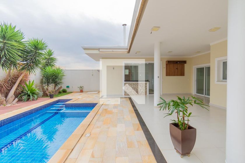 Casa à Venda - Swiss Park, 4 Quartos,  318 m2 em , Campinas - sp | SoloBR
