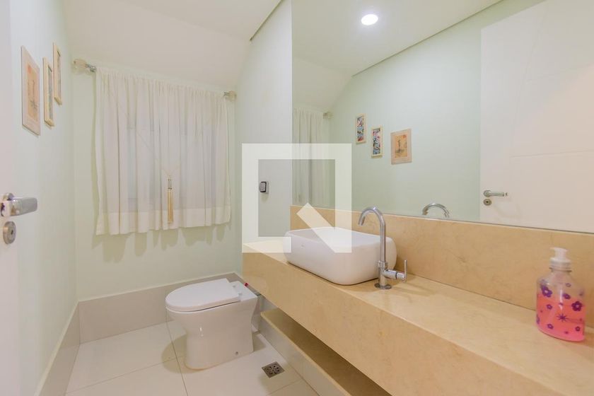 Casa à Venda - Swiss Park, 4 Quartos,  318 m2 em , Campinas - sp | SoloBR