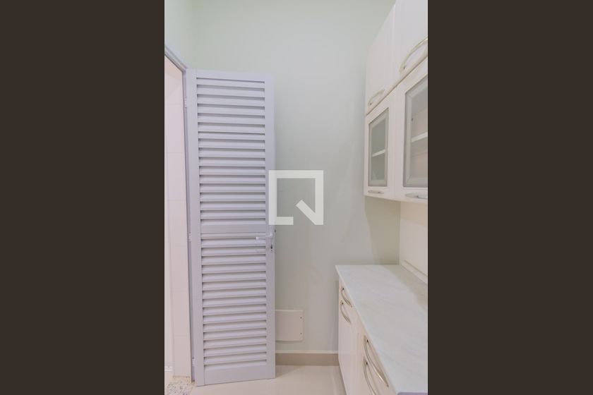 Casa à Venda - Swiss Park, 4 Quartos,  318 m2 em , Campinas - sp | SoloBR