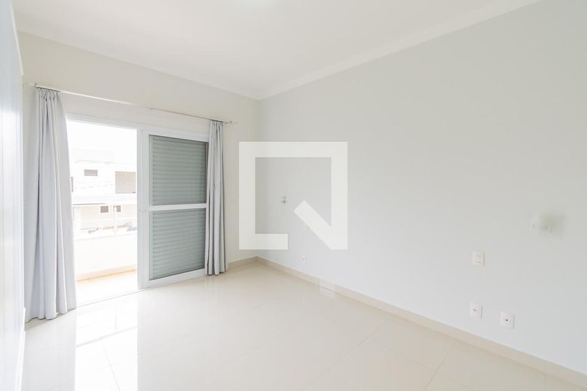 Casa à Venda - Swiss Park, 4 Quartos,  318 m2 em , Campinas - sp | SoloBR