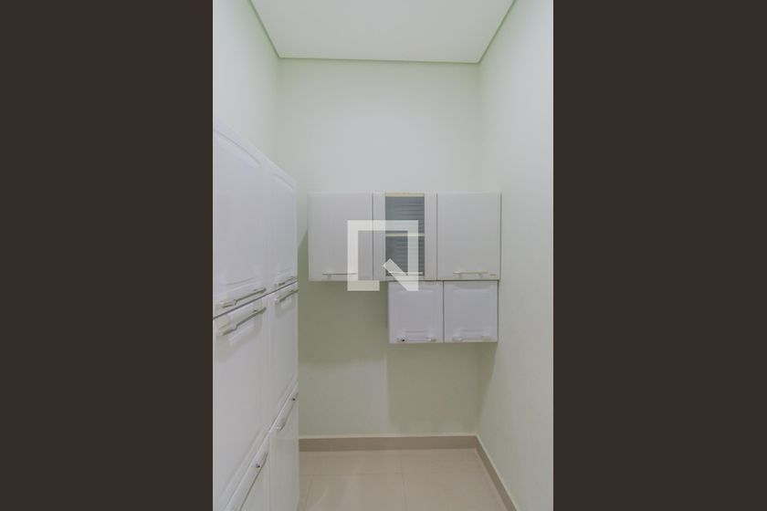 Casa à Venda - Swiss Park, 4 Quartos,  318 m2 em , Campinas - sp | SoloBR
