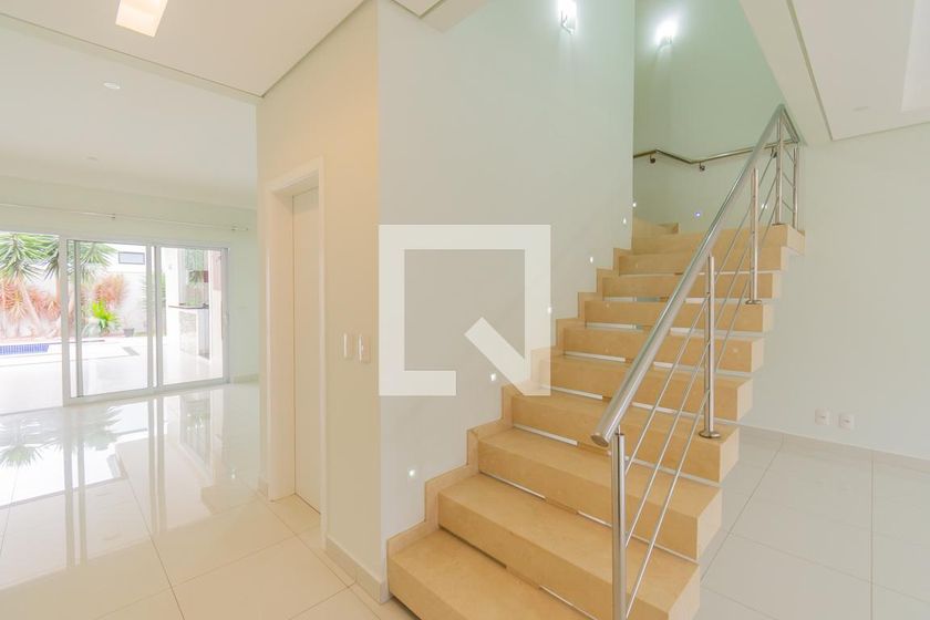 Casa à Venda - Swiss Park, 4 Quartos,  318 m2 em , Campinas - sp | SoloBR