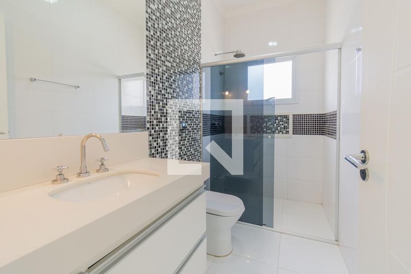 Casa à Venda - Swiss Park, 4 Quartos,  318 m2 em , Campinas - sp | SoloBR