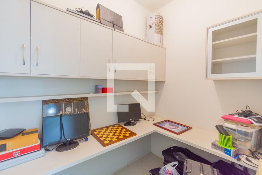 Casa à Venda - Swiss Park, 4 Quartos,  318 m2 em , Campinas - sp | SoloBR