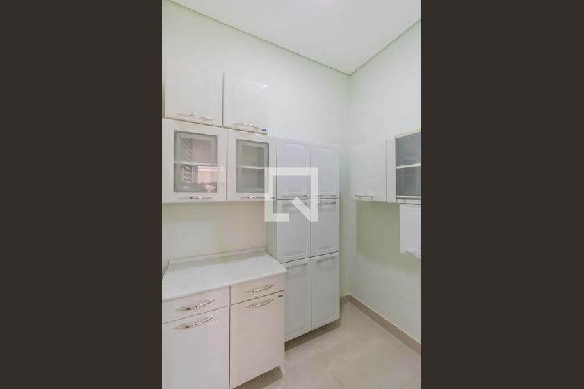 Casa à Venda - Swiss Park, 4 Quartos,  318 m2 em , Campinas - sp | SoloBR