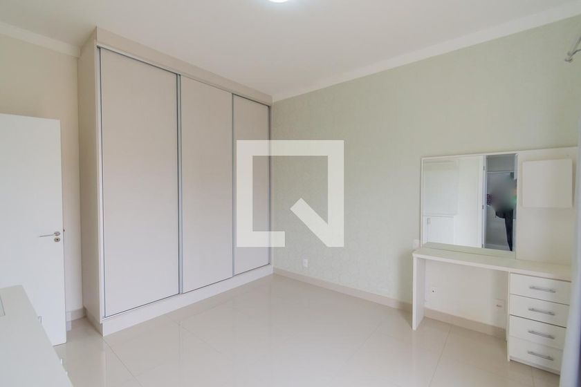 Casa à Venda - Swiss Park, 4 Quartos,  318 m2 em , Campinas - sp | SoloBR