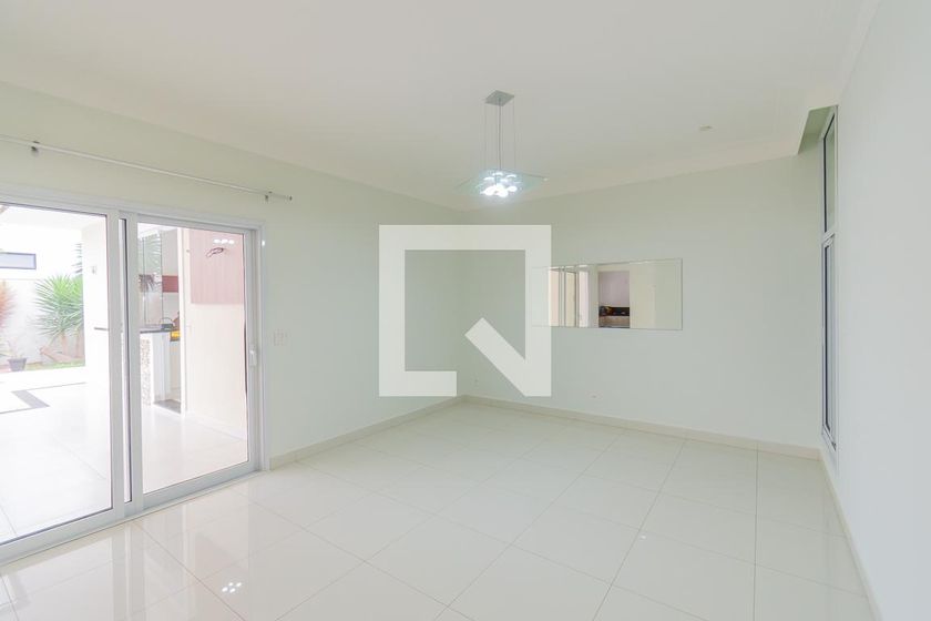 Casa à Venda - Swiss Park, 4 Quartos,  318 m2 em , Campinas - sp | SoloBR