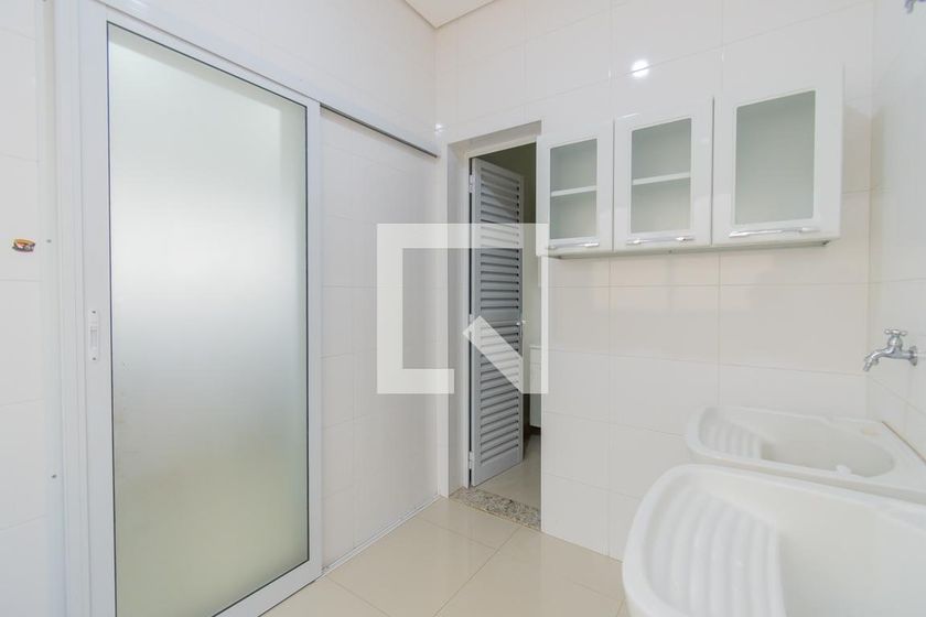 Casa à Venda - Swiss Park, 4 Quartos,  318 m2 em , Campinas - sp | SoloBR