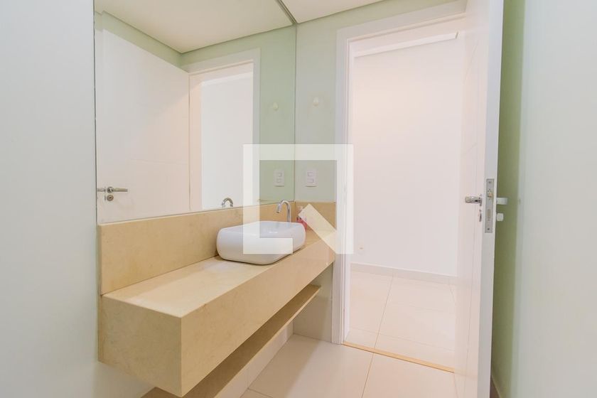 Casa à Venda - Swiss Park, 4 Quartos,  318 m2 em , Campinas - sp | SoloBR