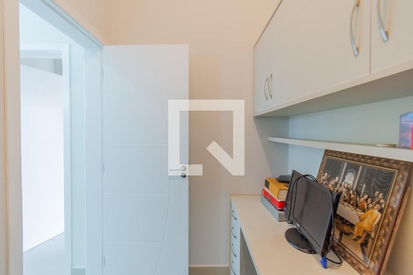 Casa à Venda - Swiss Park, 4 Quartos,  318 m2 em , Campinas - sp | SoloBR