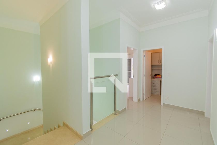 Casa à Venda - Swiss Park, 4 Quartos,  318 m2 em , Campinas - sp | SoloBR