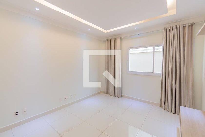 Casa à Venda - Swiss Park, 4 Quartos,  318 m2 em , Campinas - sp | SoloBR