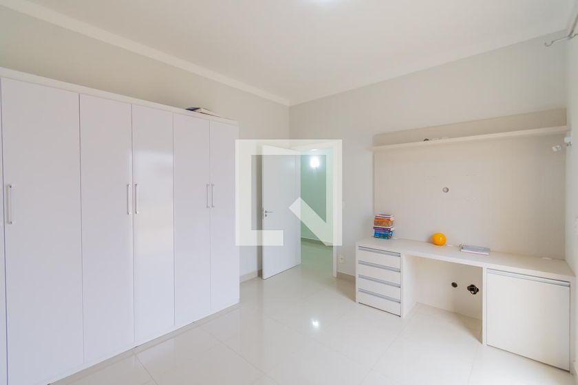 Casa à Venda - Swiss Park, 4 Quartos,  318 m2 em , Campinas - sp | SoloBR