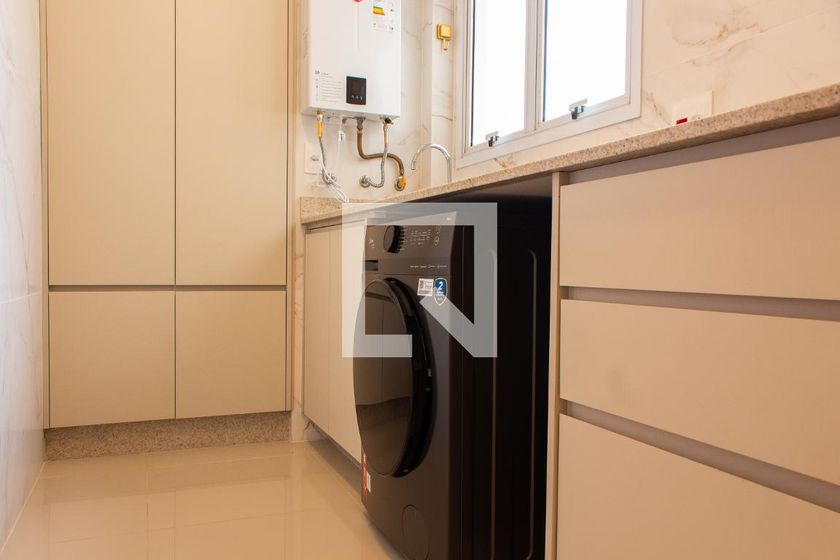 Apartamento à Venda - Cambuí, 2 Quartos,  136 m2 em , Campinas - sp | SoloBR