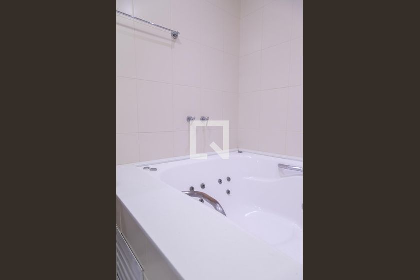 Casa, 4 quartos, 330 m² - Foto 44