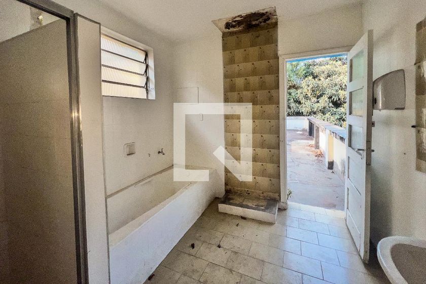 Casa, 3 quartos, 275 m² - Foto 40