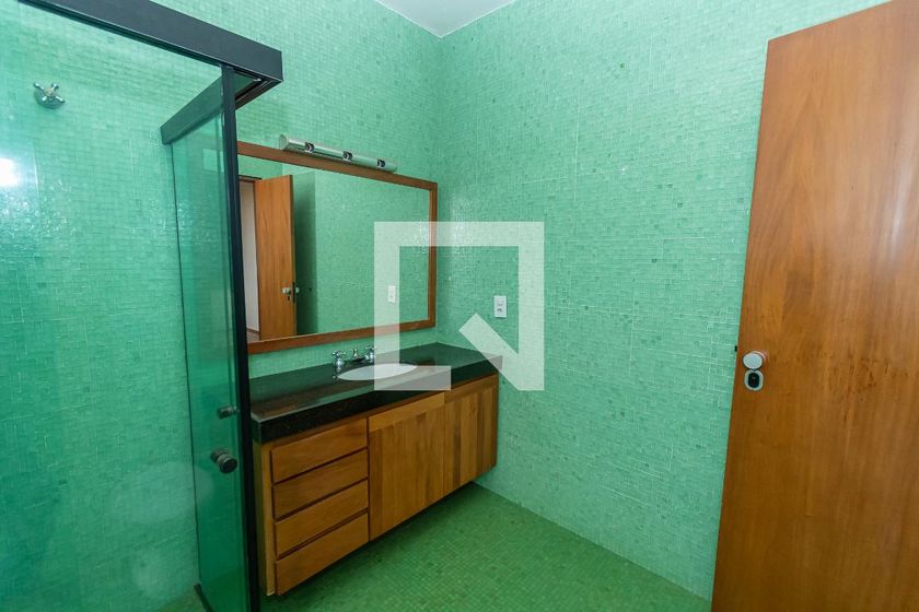 Casa à Venda - Mansões Santo Antônio, 3 Quartos,  250 m2 em , Campinas - sp | SoloBR