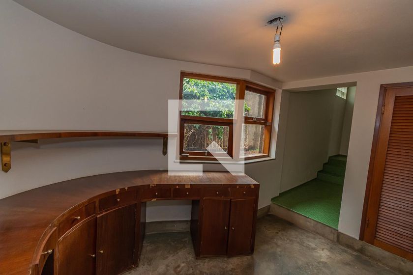Casa à Venda - Mansões Santo Antônio, 3 Quartos,  250 m2 em , Campinas - sp | SoloBR
