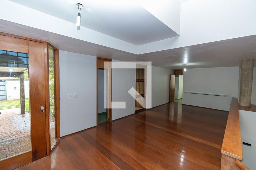 Casa à Venda - Mansões Santo Antônio, 3 Quartos,  250 m2 em , Campinas - sp | SoloBR