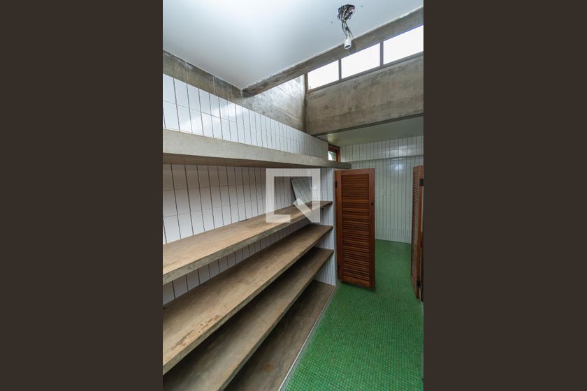 Casa à Venda - Mansões Santo Antônio, 3 Quartos,  250 m2 em , Campinas - sp | SoloBR