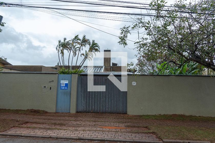 Casa à Venda - Mansões Santo Antônio, 3 Quartos,  250 m2 em , Campinas - sp | SoloBR