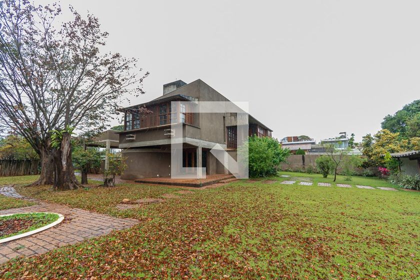Casa à Venda - Mansões Santo Antônio, 3 Quartos,  250 m2 em , Campinas - sp | SoloBR