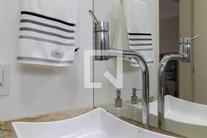 Apartamento à Venda - Centro, 2 Quartos,  65 m2 em , Campinas - sp | SoloBR