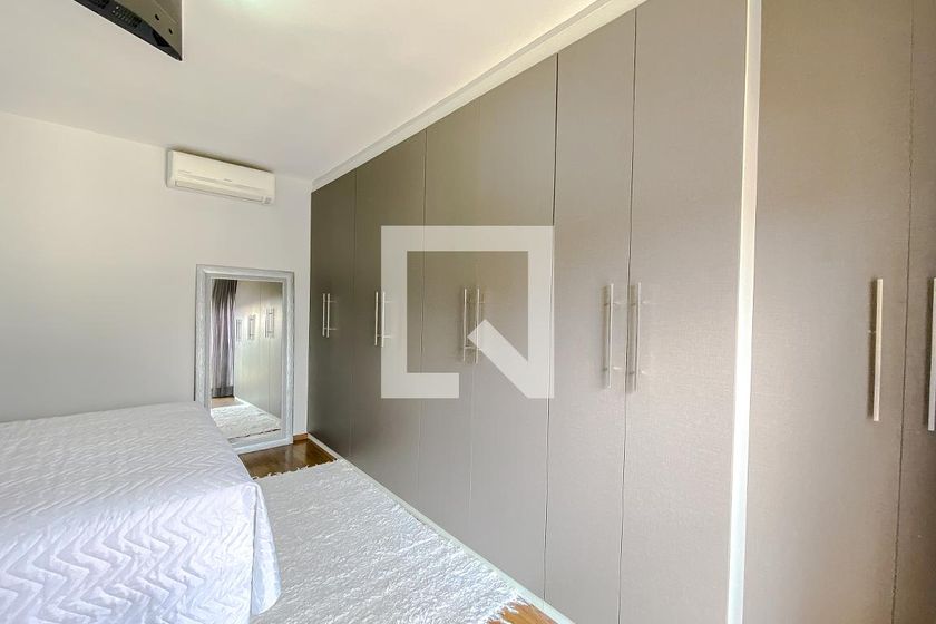 Casa, 3 quartos, 240 m² - Foto 49