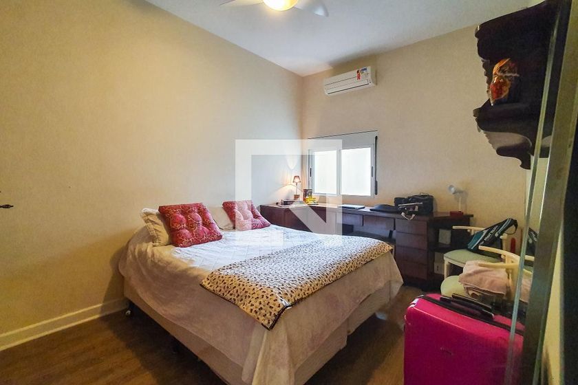 Casa, 4 quartos, 250 m² - Foto 55