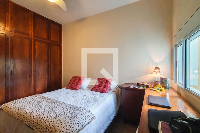 Casa, 4 quartos, 250 m² - Foto 57