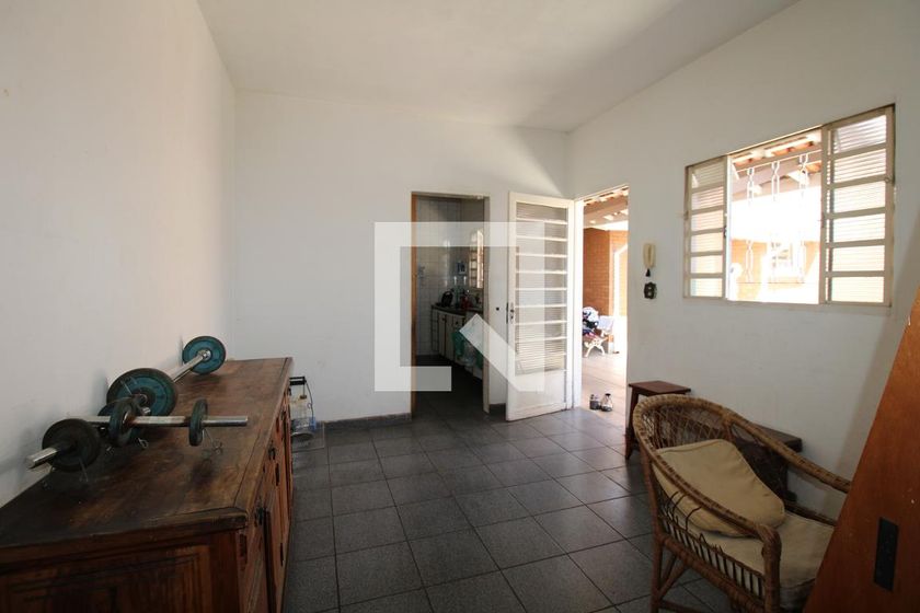 Casa à Venda - Taquaral, 2 Quartos,  300 m2 em , Campinas - sp | SoloBR