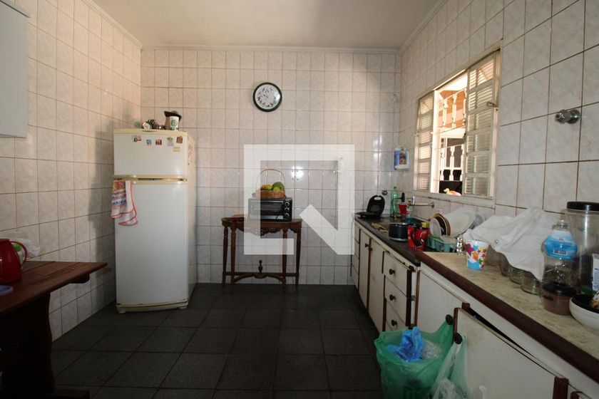 Casa à Venda - Taquaral, 2 Quartos,  300 m2 em , Campinas - sp | SoloBR