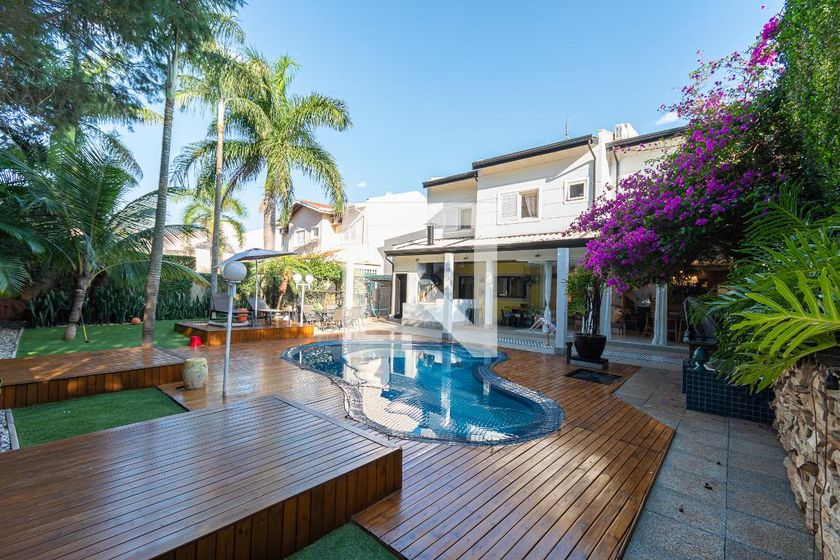 Casa à Venda - Lot. Alphaville Campinas , 4 Quartos,  439 m2 em , Campinas - sp | SoloBR