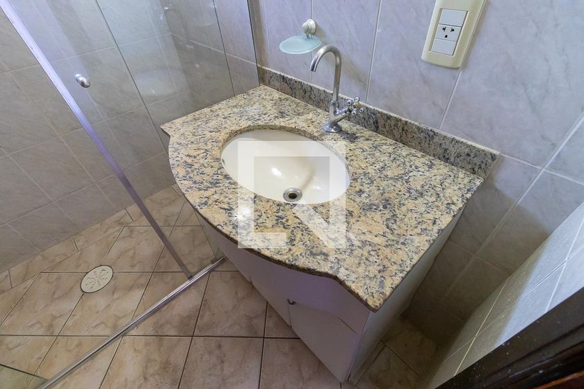 Casa à Venda - Jardim Flamboyant, 4 Quartos,  250 m2 em , Campinas - sp | SoloBR